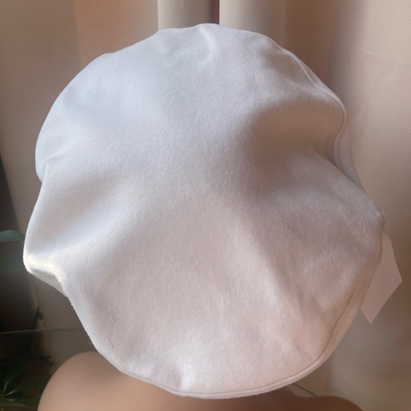 Brand:H&M Color:Cream Size:M/L Women’s barrette/ French style hat Condition - Picture 5 of 6